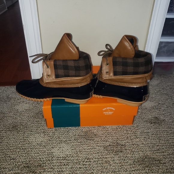 Winter/Rain Duck Boots - Picture 3 of 6